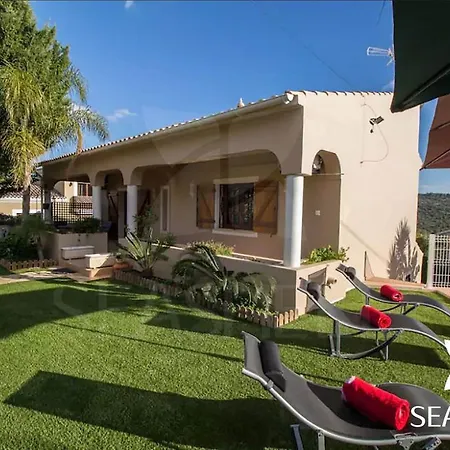 Casa Dos Mocos * بلوكويم